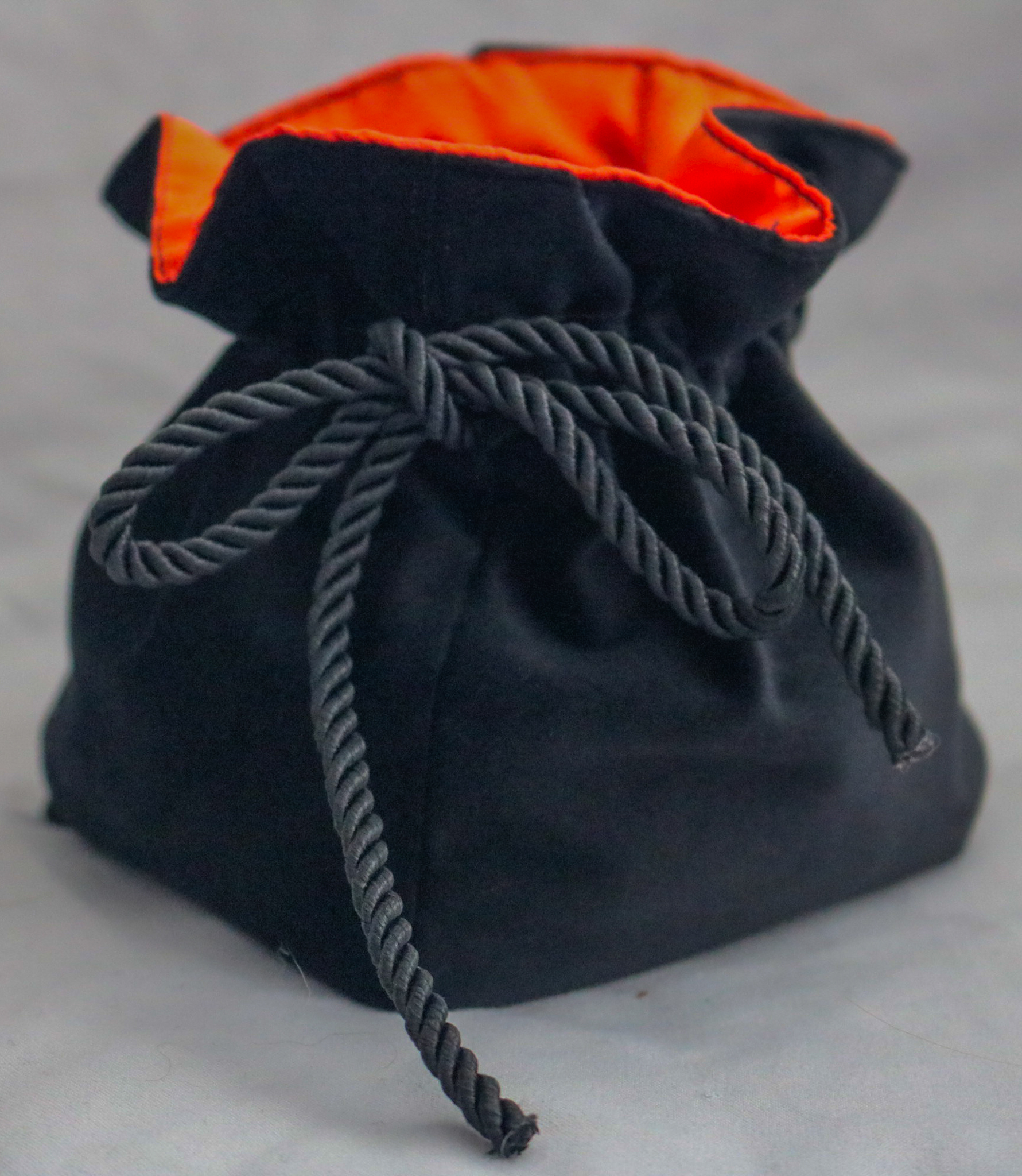 Nerdhome Dice Bag